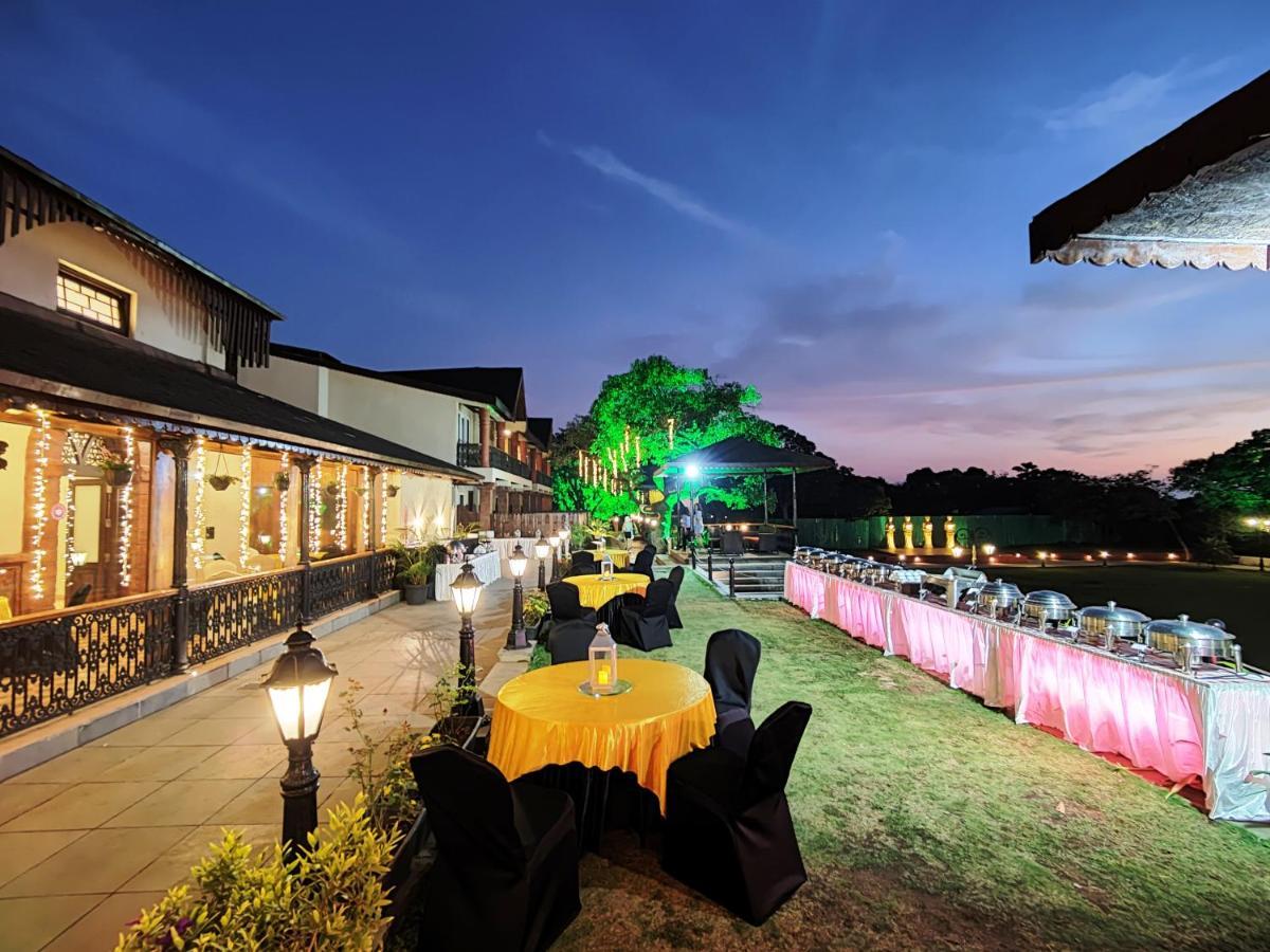 Hotel Regenta MPG Club Mahābaleshwar Exterior foto